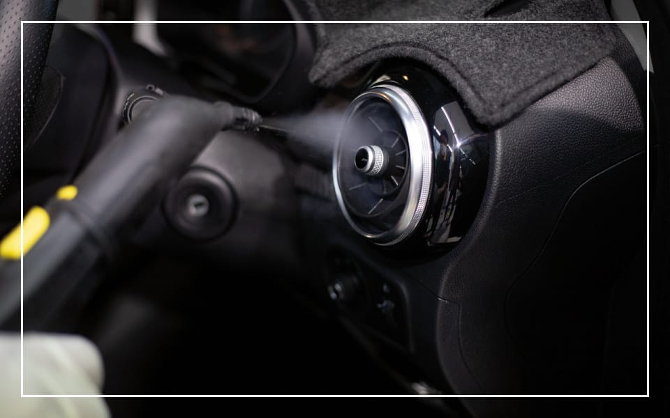 Limpieza con vapor para tu coche: Todo lo que necesitas saber