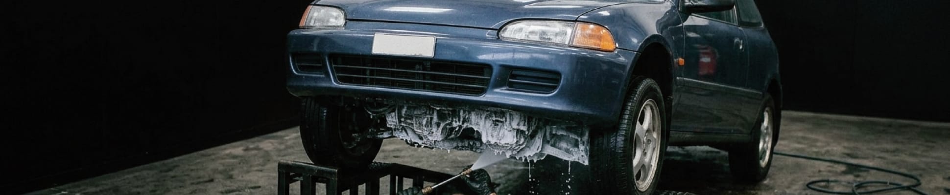 Lavado de motor por la parte inferior para detectar fugas o pasar la ITV