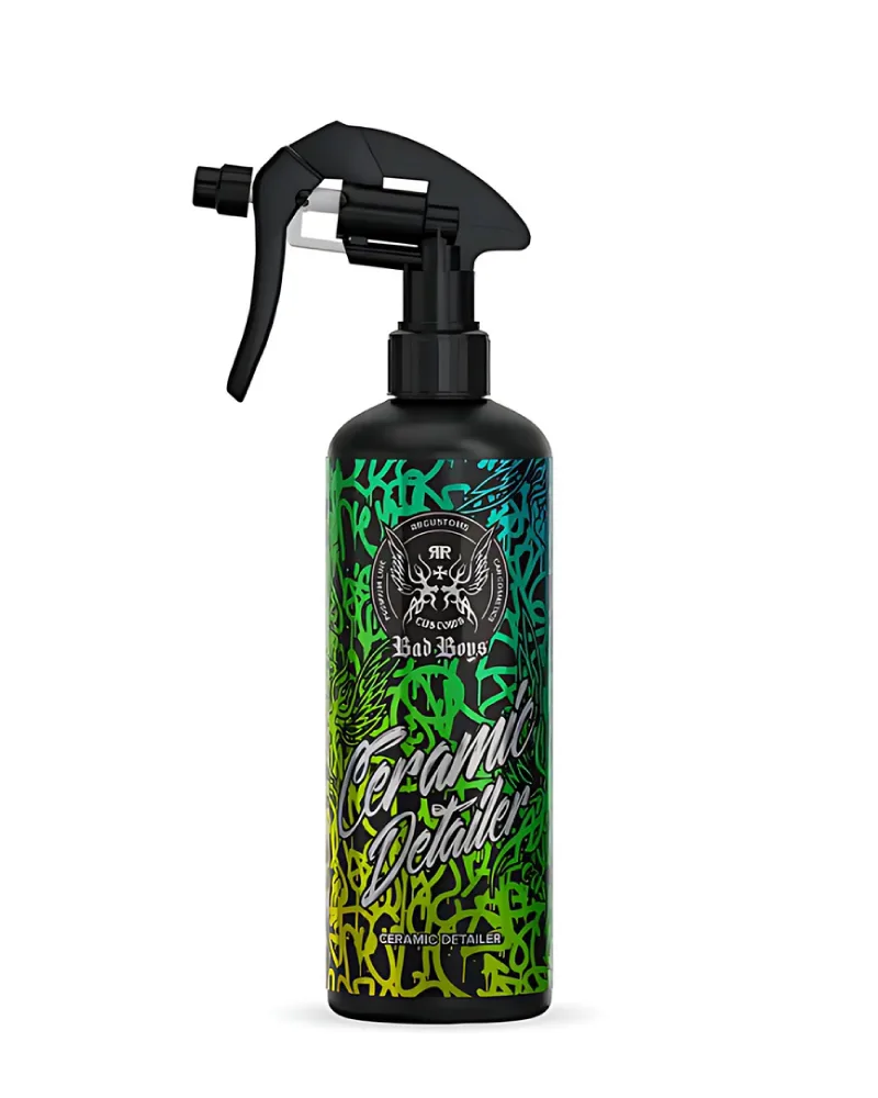 El Ceramic detailer de Bad Boys, es un detallado cerámico en spray que proporciona un brillo intenso y duradero, además de una capa protectora que repele el agua y la suciedad.