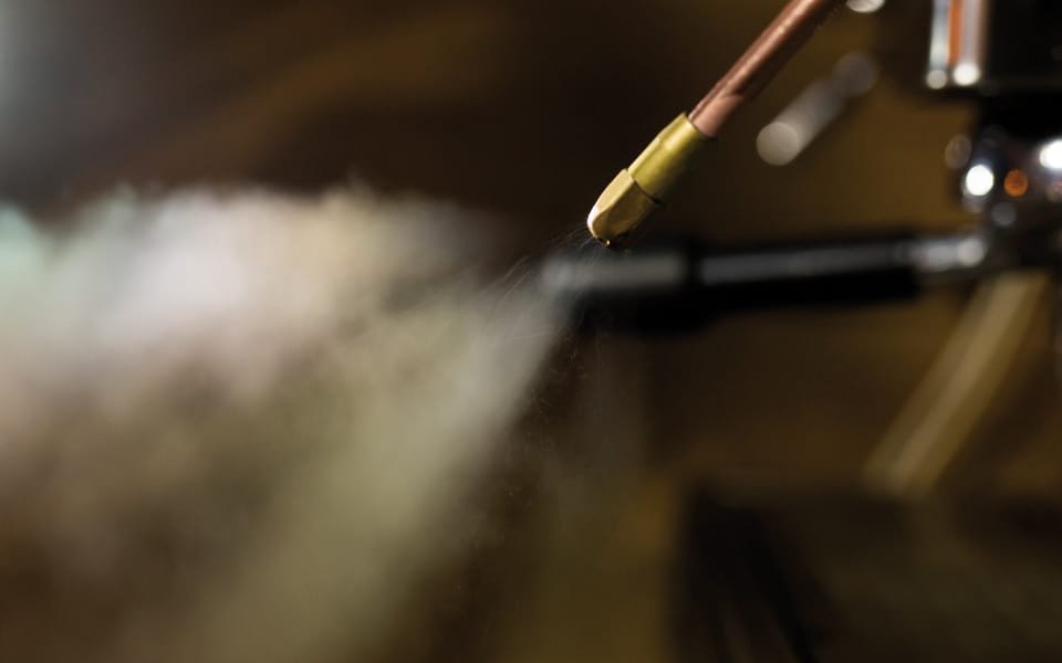 Limpieza de vehículos con vapor, una técnica innovadora eficaz capaz de desinfectar de manera profunda y y respetuosa con el medio ambiente.